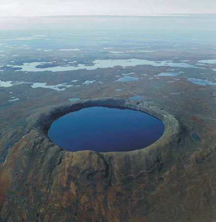 Cratère des Pingualuit (Québec)
